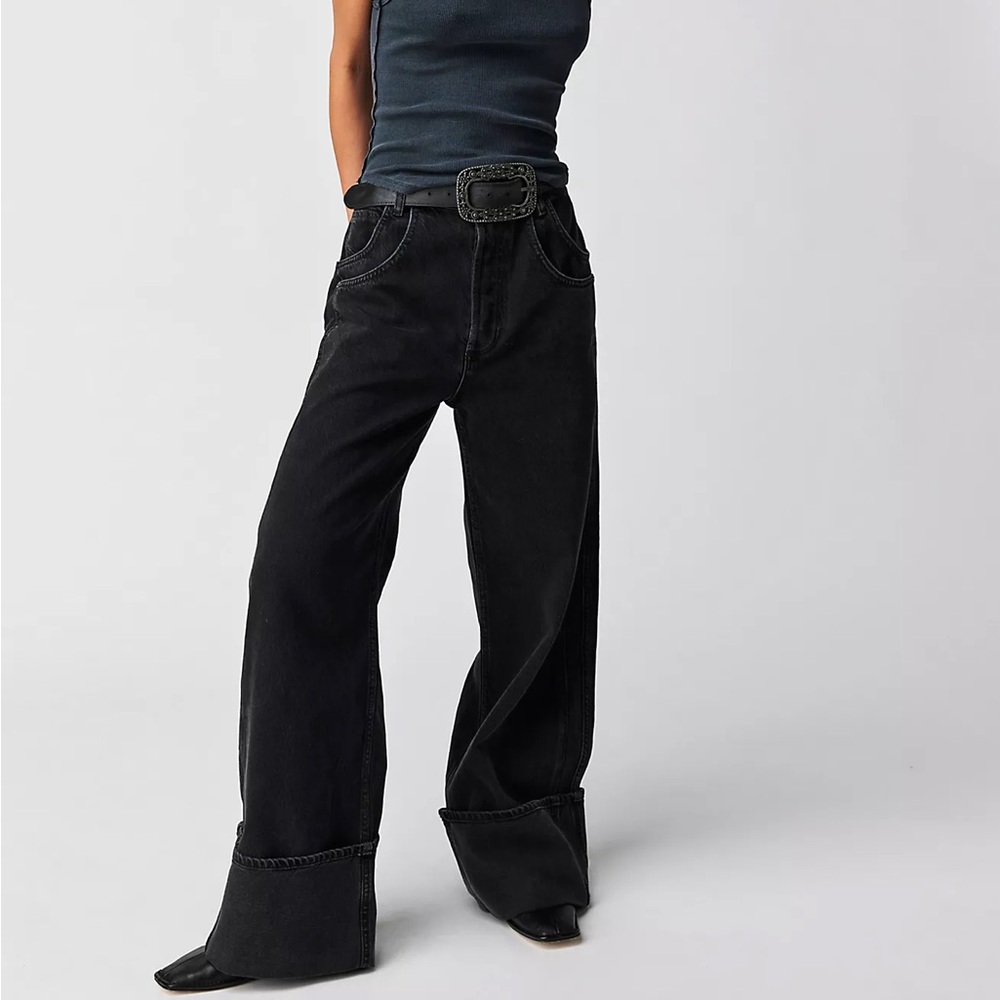 Free people low rise cuffed boyfriend jeans size 27